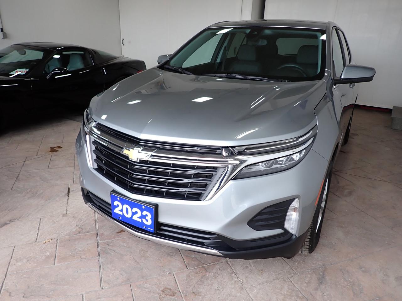 2023 Chevrolet Equinox LT AWD 4dr Photo