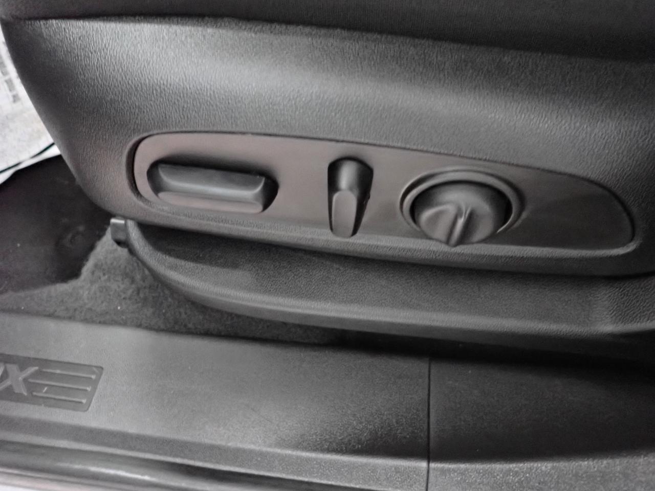 2023 Chevrolet Equinox LT AWD 4dr Photo