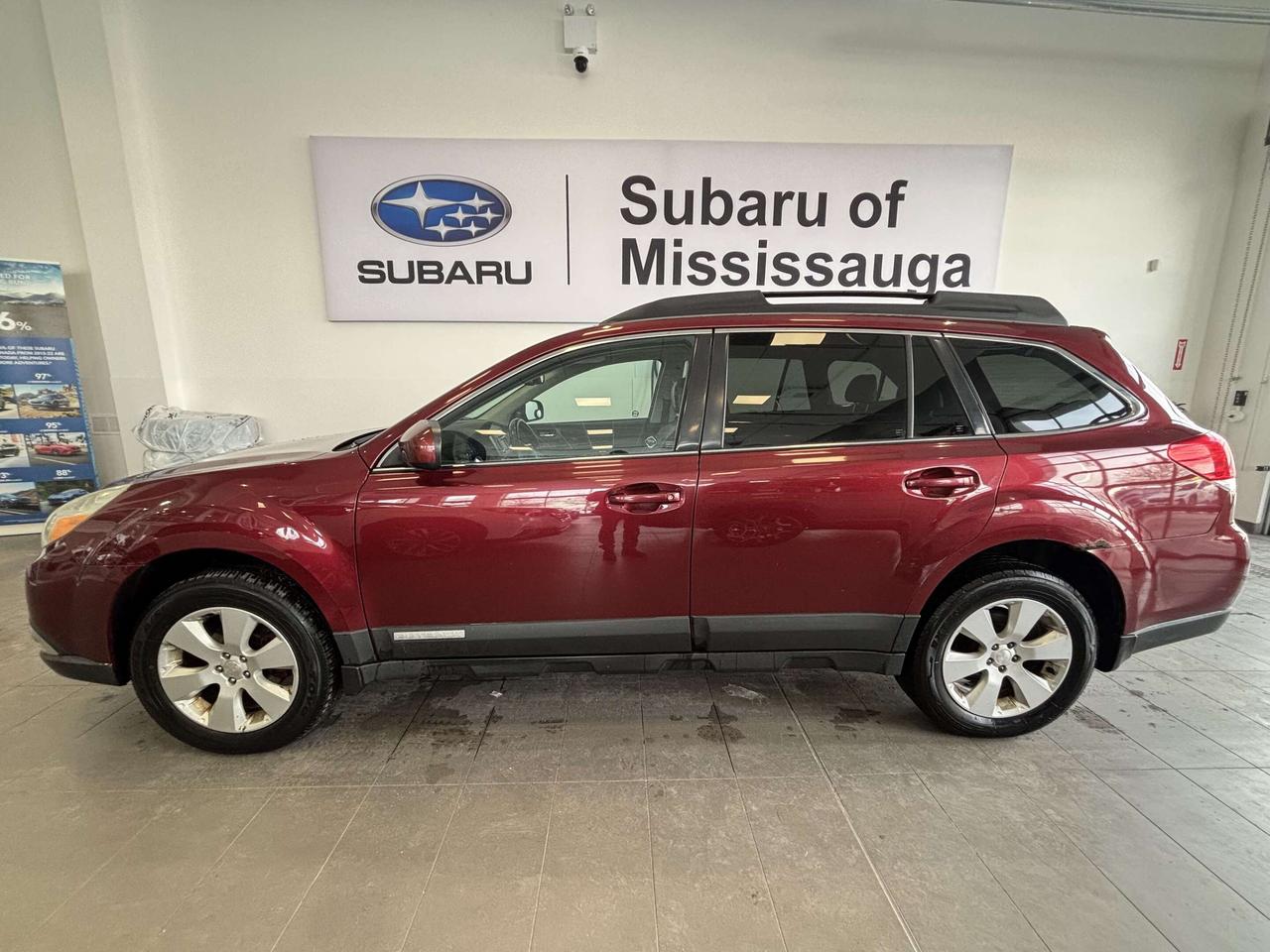 2012 Subaru Outback LIMITED Photo