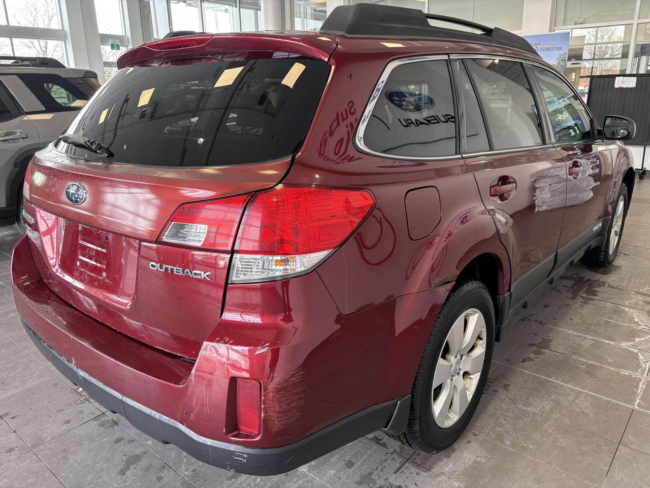 2012 Subaru Outback LIMITED Photo