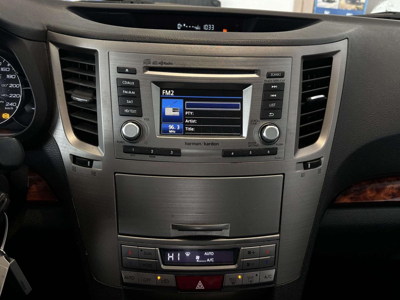 2012 Subaru Outback LIMITED Photo