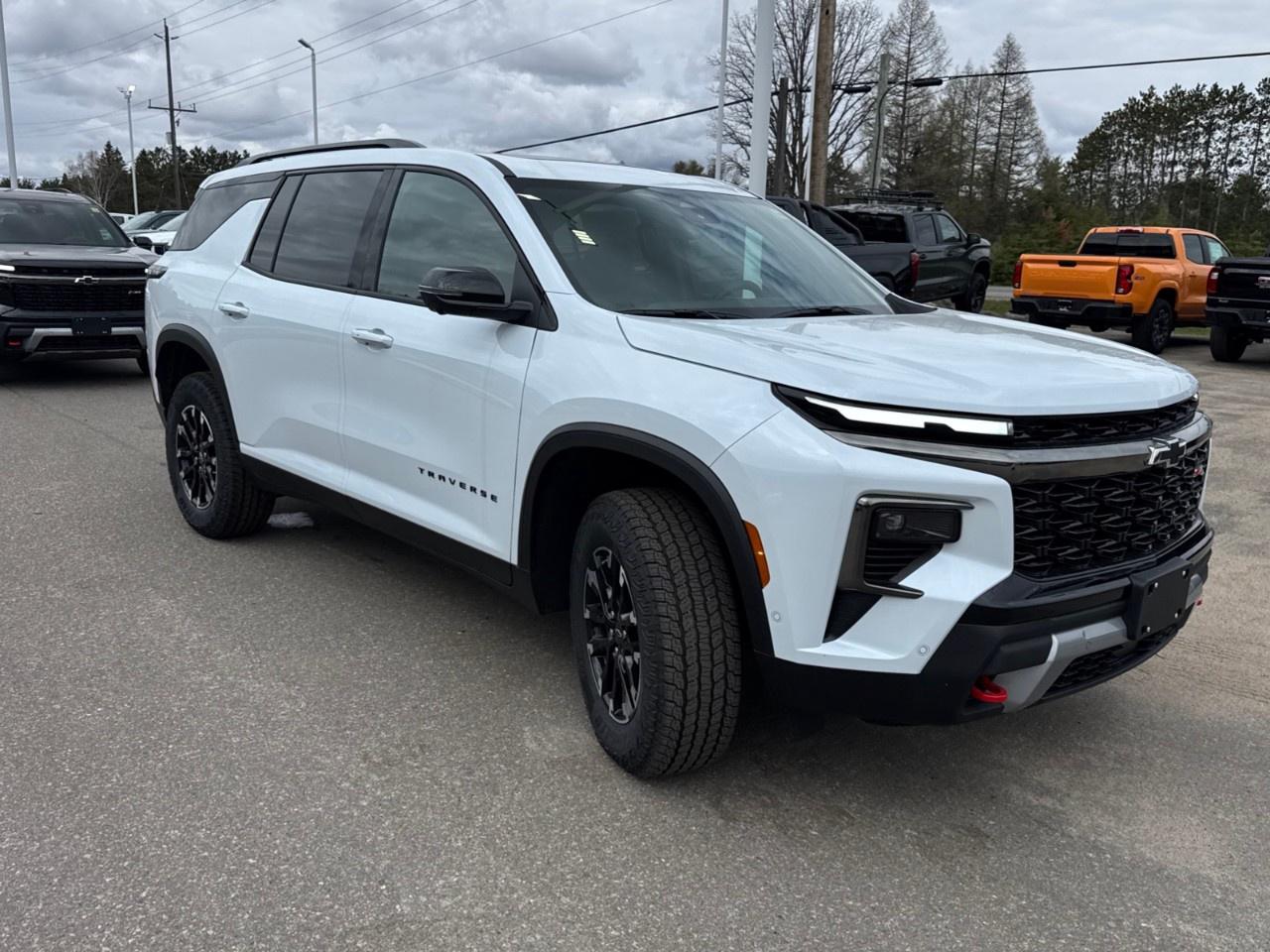 2026 Chevrolet Traverse AWD 4dr Z71 Photo2