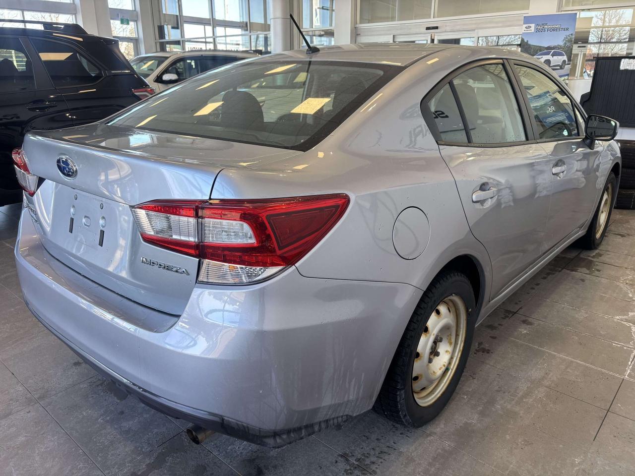 2020 Subaru Impreza VERY LOW KM   1 OWNER   CLEAN CARFAX   2 RIM SETS Photo