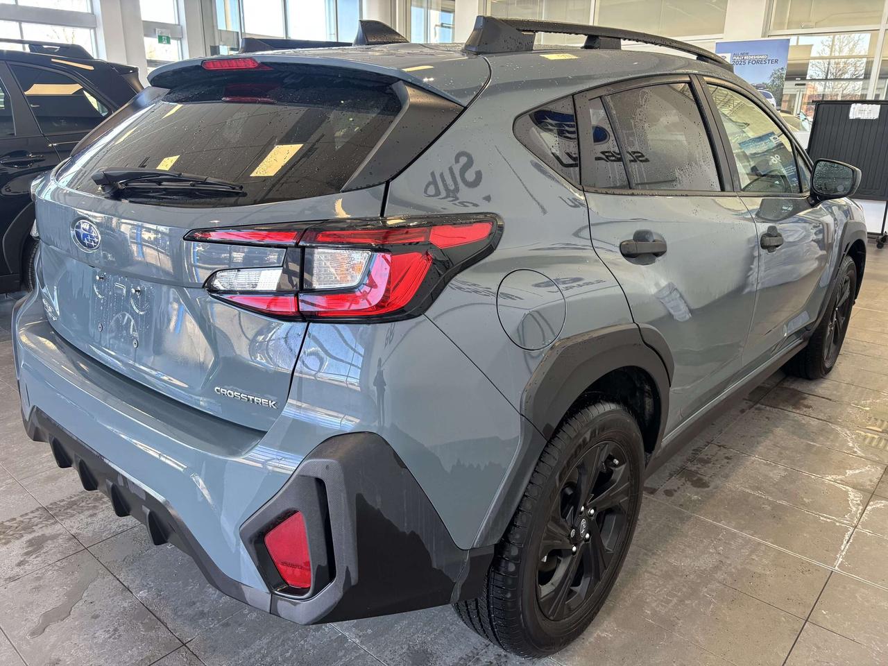 2024 Subaru Crosstrek VERY LOW KM   1 OWNER   CLEAN CARFAX   AWD Photo