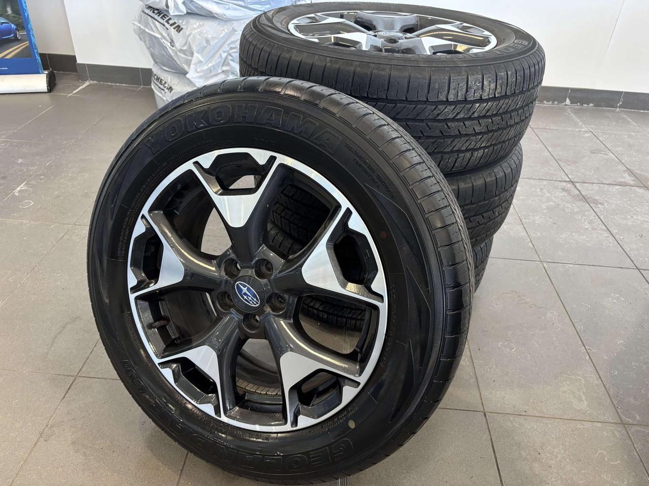 2020 Subaru Crosstrek 1 OWNER   LOW KM!   2 SETS OF RIMS/ TIRES!   AWD Photo