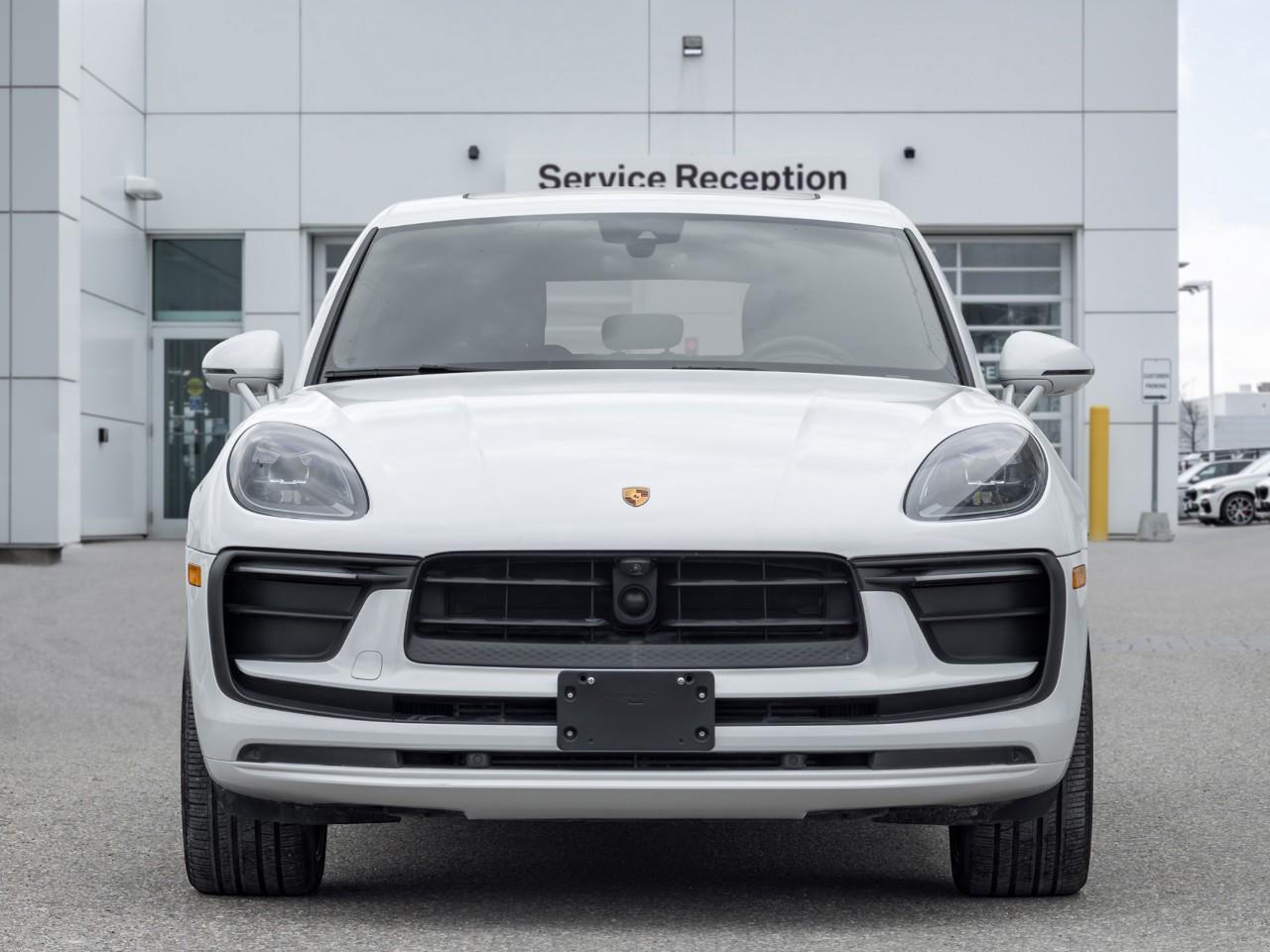 2023 Porsche Macan  Photo