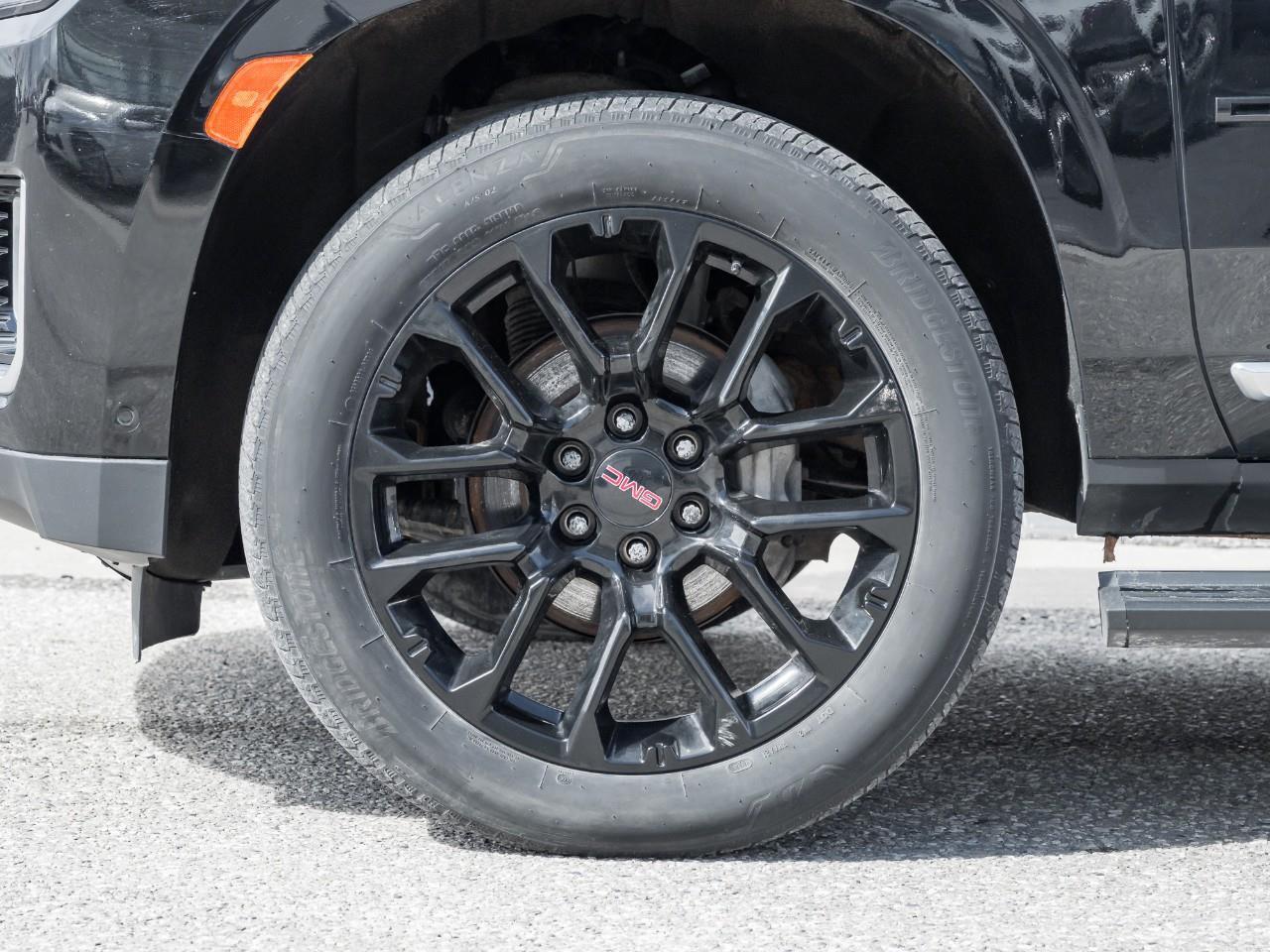 2023 GMC Yukon XL Denali 4x4 Photo