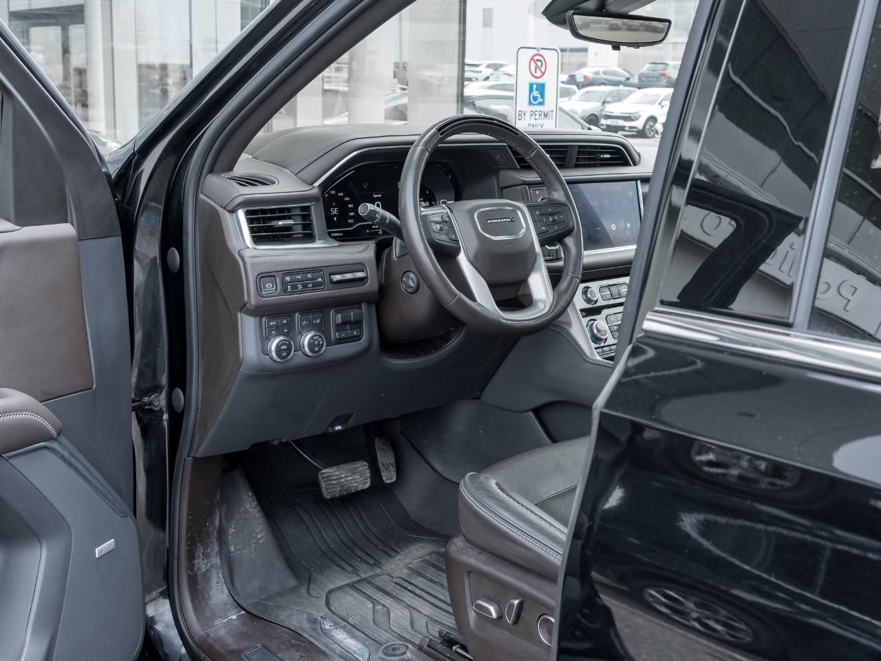 2023 GMC Yukon XL Denali 4x4 Photo