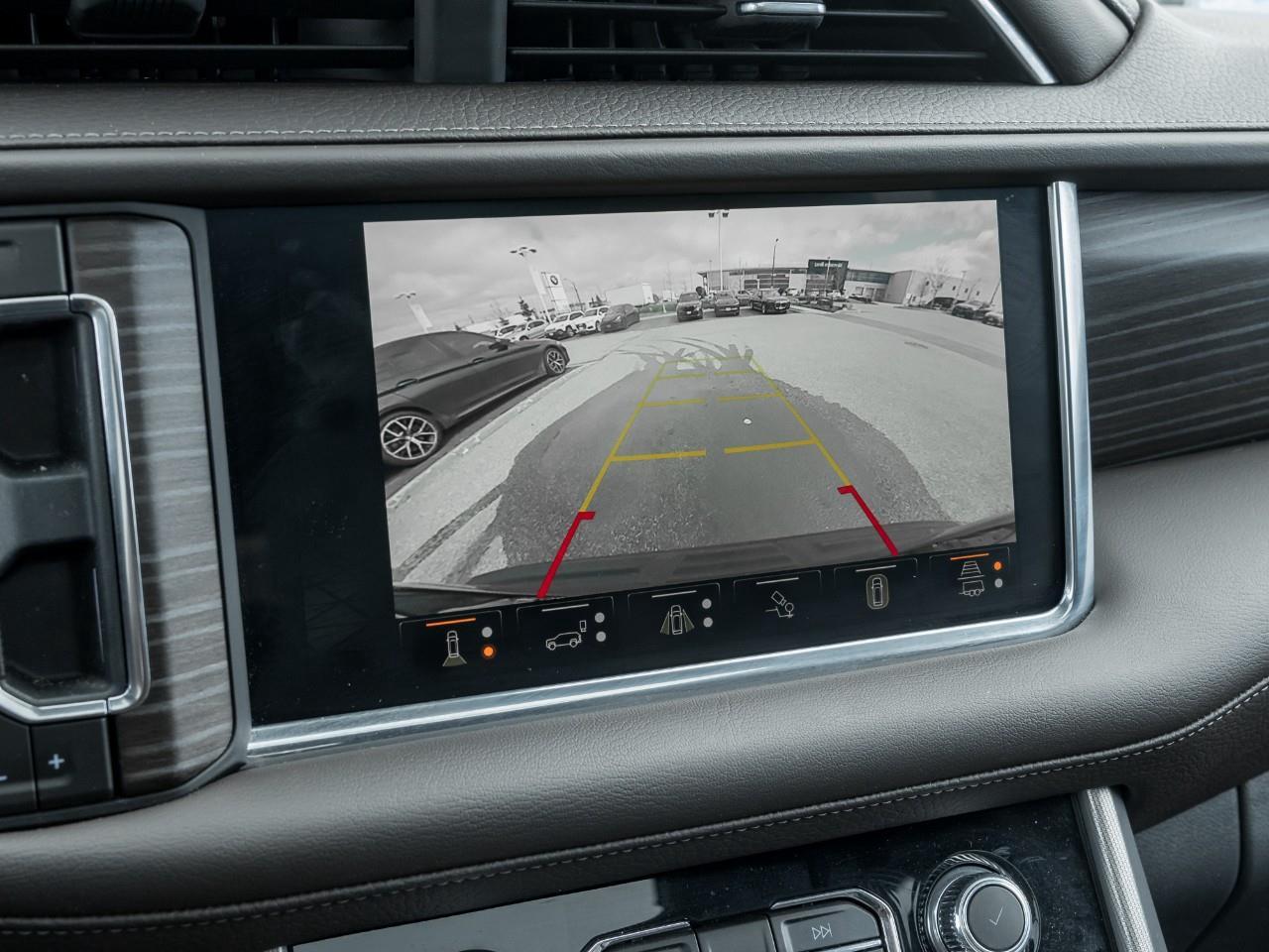 2023 GMC Yukon XL Denali 4x4 Photo