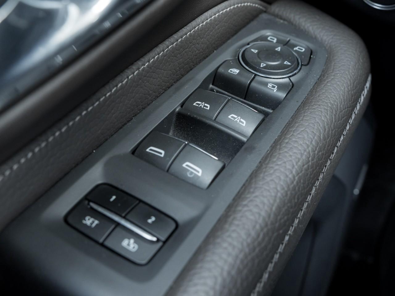 2023 GMC Yukon XL Denali 4x4 Photo