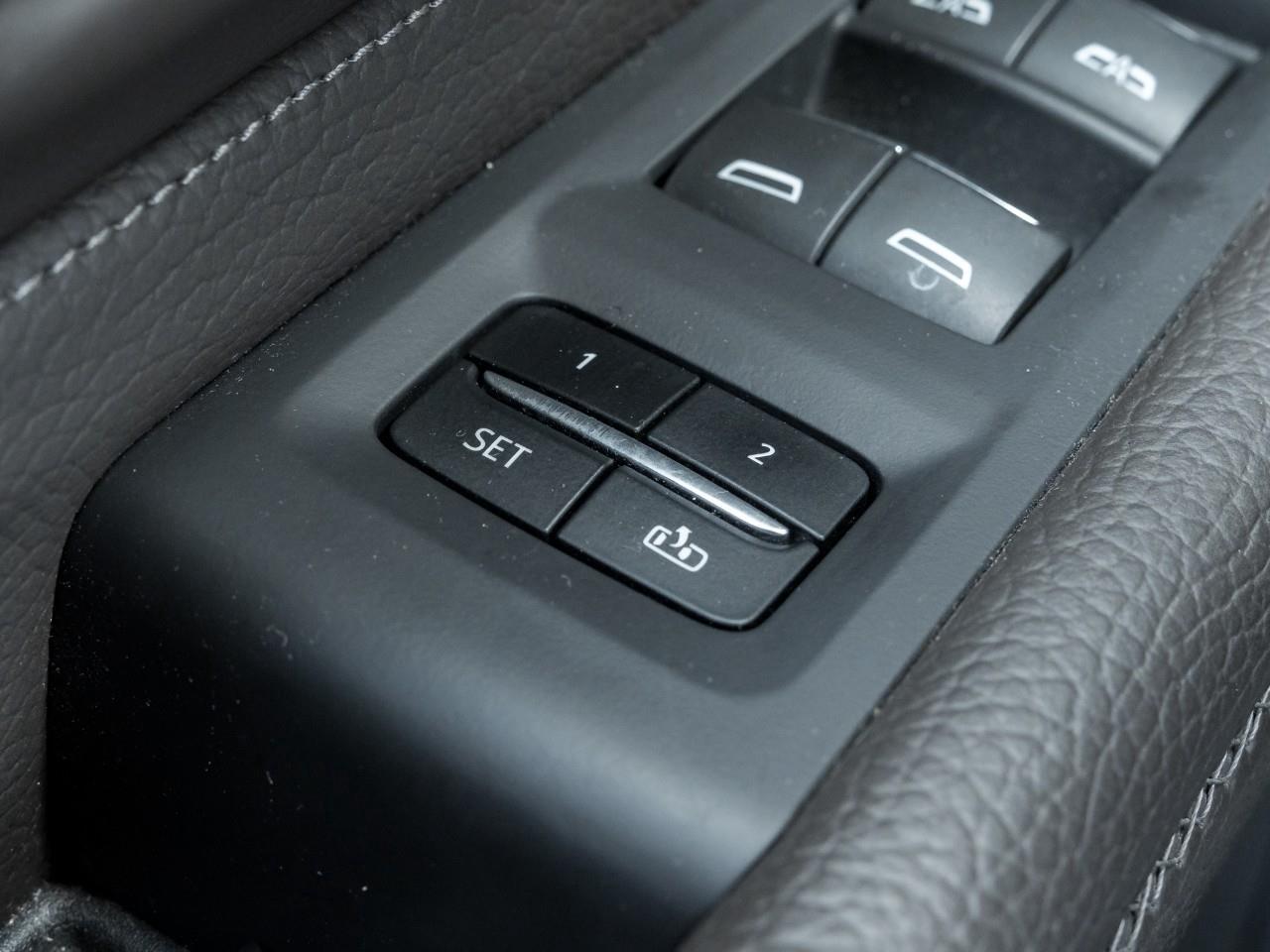 2023 GMC Yukon XL Denali 4x4 Photo