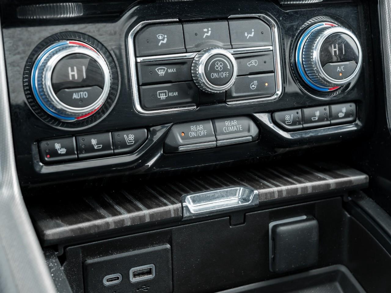 2023 GMC Yukon XL Denali 4x4 Photo