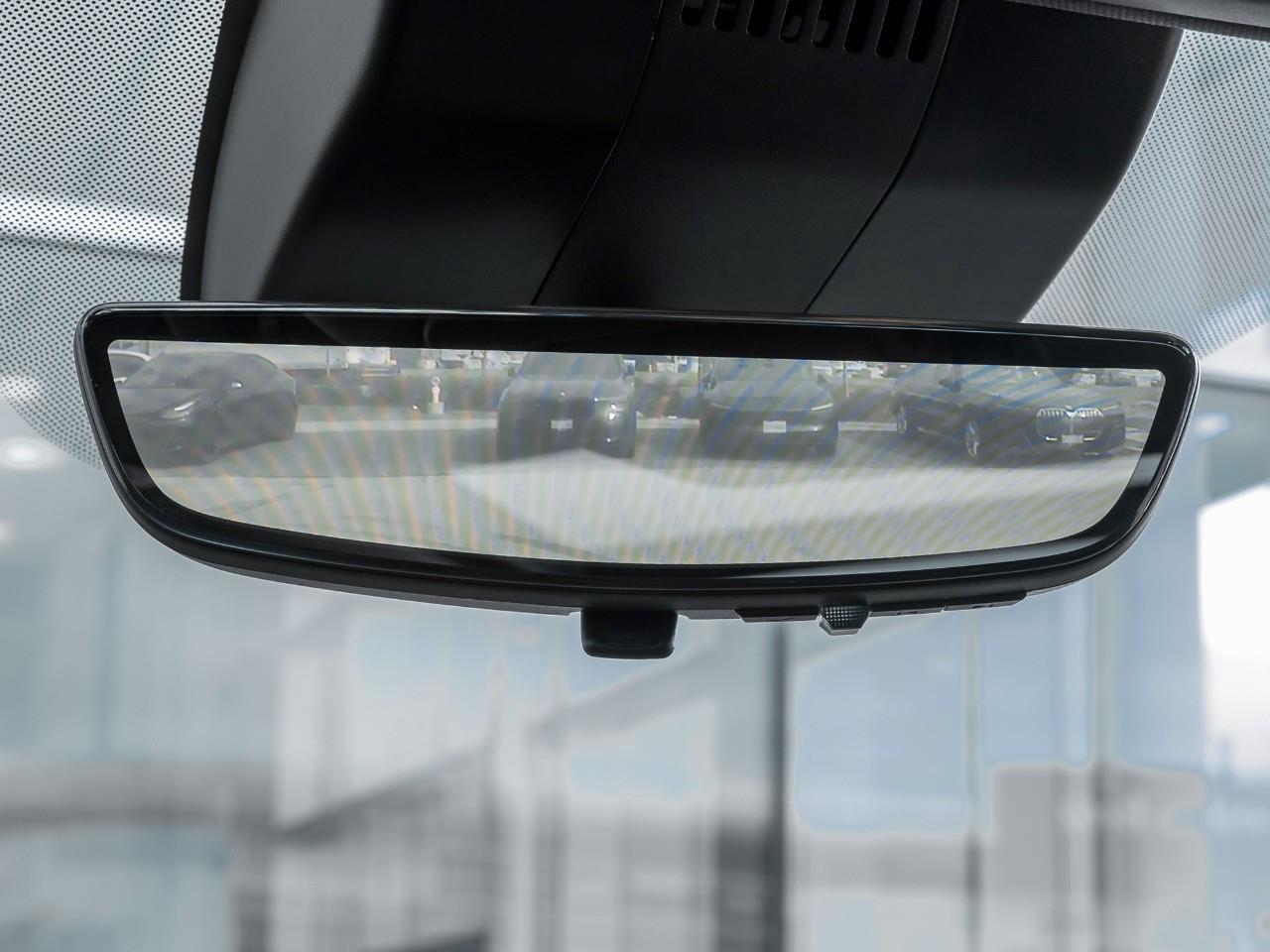 2023 GMC Yukon XL Denali 4x4 Photo