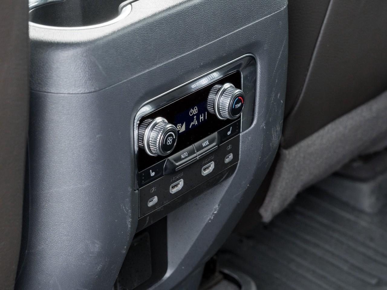 2023 GMC Yukon XL Denali 4x4 Photo