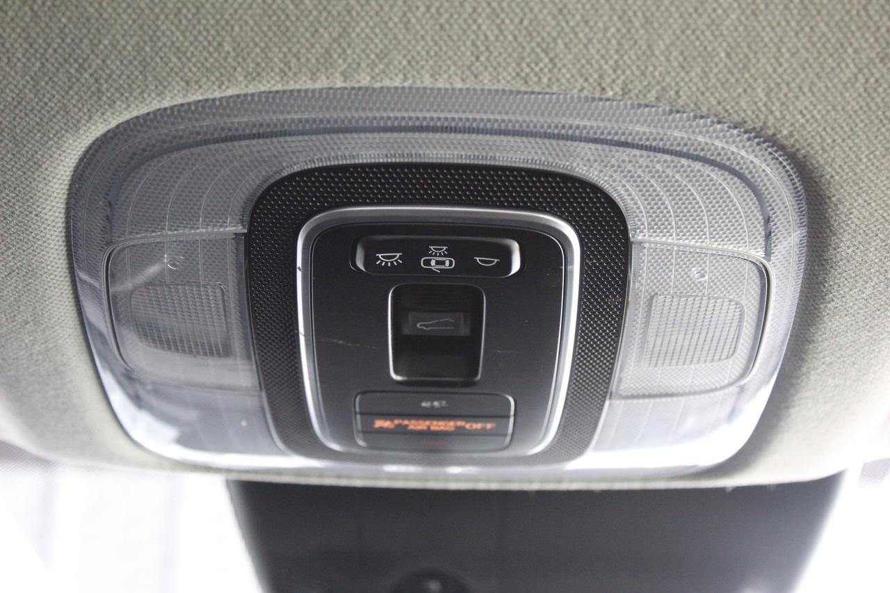 2021 Hyundai Elantra Preferred IVT w/Sun & Tech Package Photo