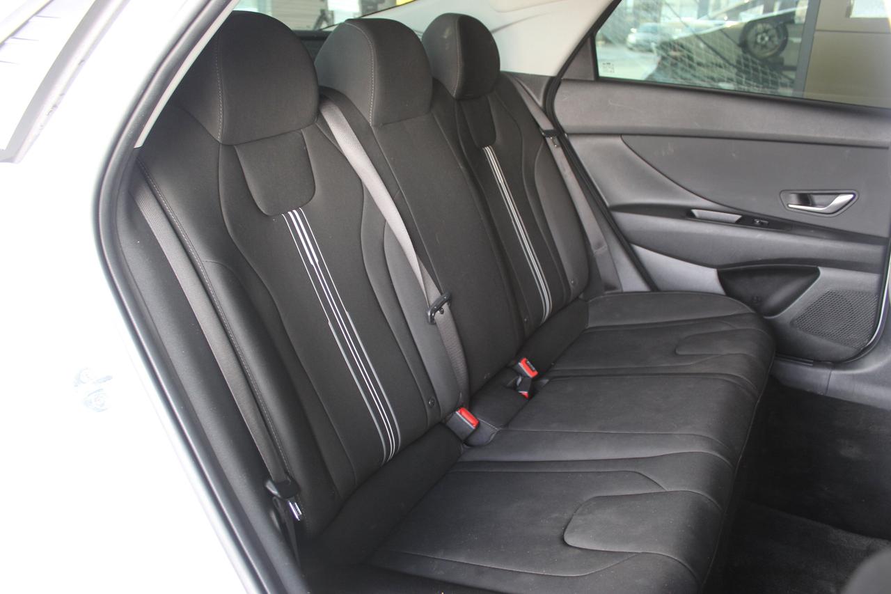 2021 Hyundai Elantra Preferred IVT w/Sun & Tech Package Photo