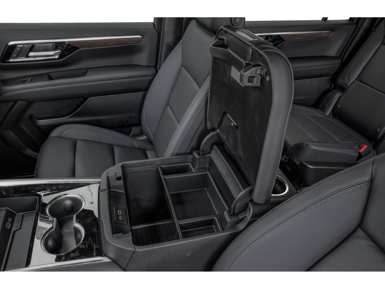 2026 Chevrolet Suburban 4WD 4dr LT Photo