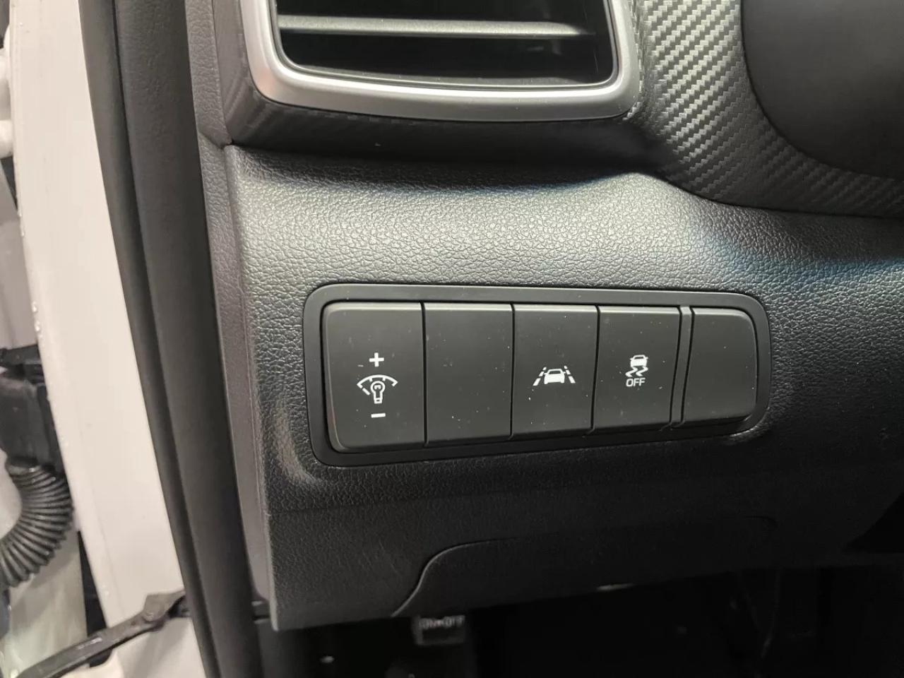 2021 Hyundai Tucson ESSENTIAL    HEATED SEATS   APPLE CARPLAY   ANDROI Photo