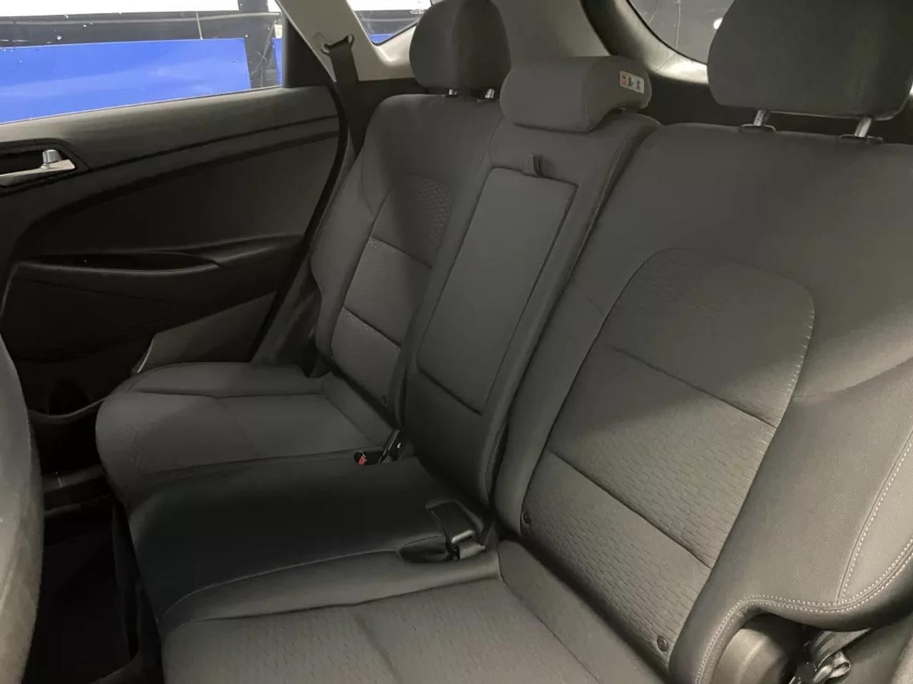 2021 Hyundai Tucson ESSENTIAL    HEATED SEATS   APPLE CARPLAY   ANDROI Photo