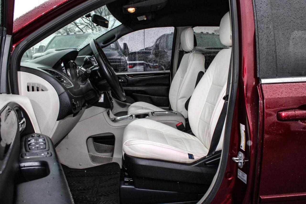 2017 Dodge Grand Caravan 4DR WGN SXT PREMIUM PLUS Photo