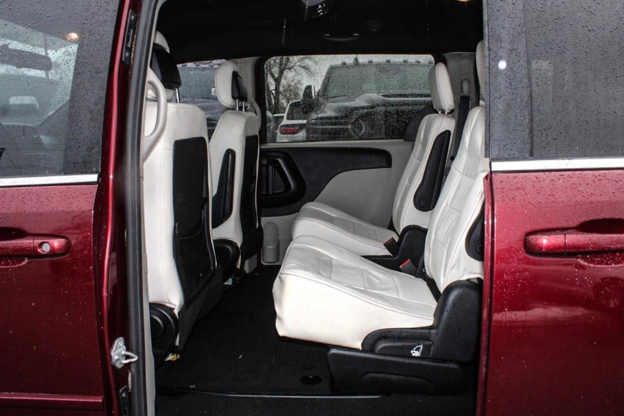 2017 Dodge Grand Caravan 4DR WGN SXT PREMIUM PLUS Photo