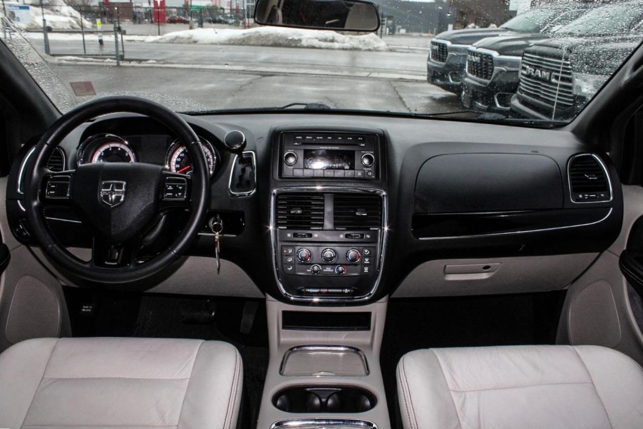 2017 Dodge Grand Caravan 4DR WGN SXT PREMIUM PLUS Photo