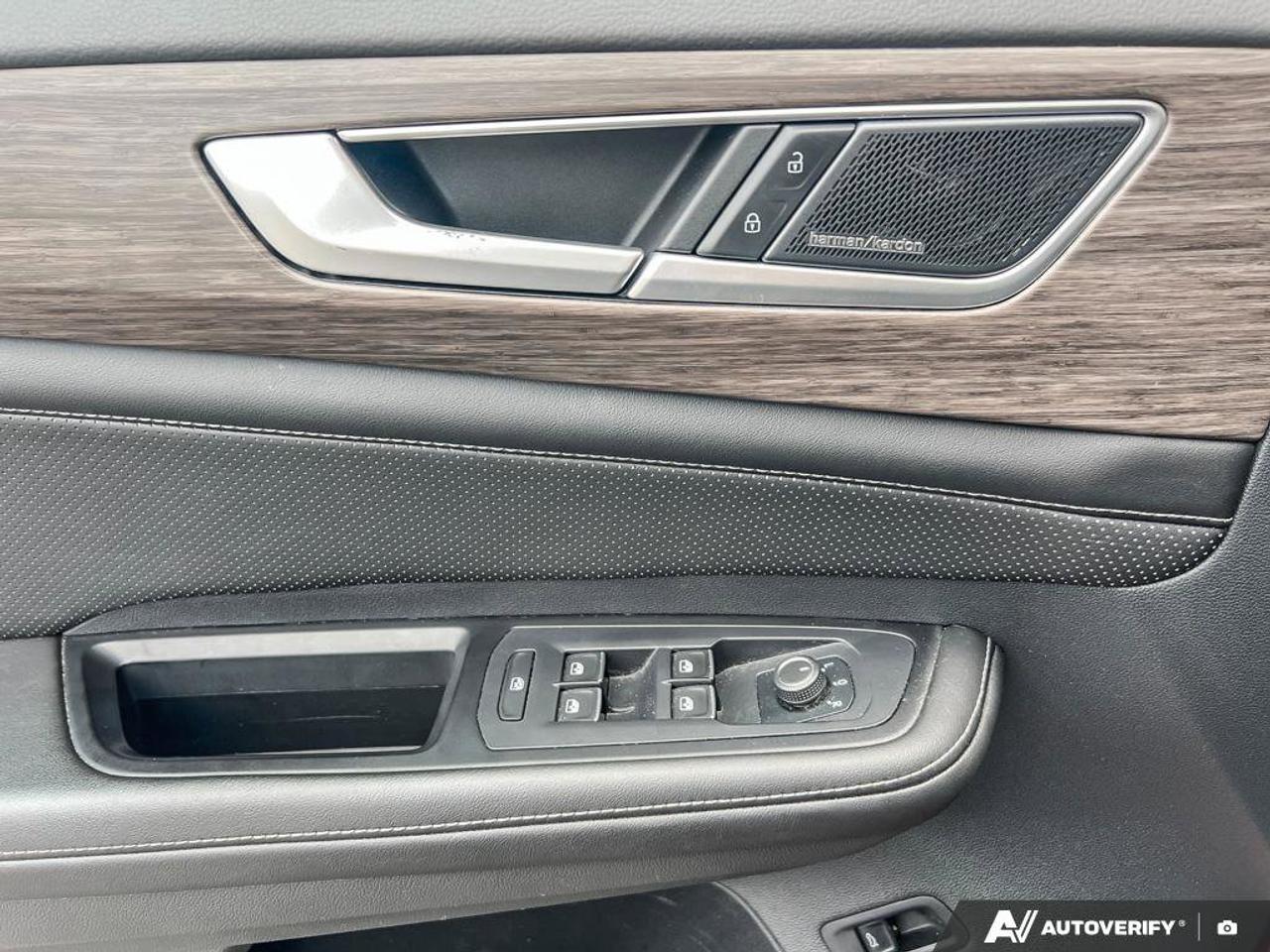 2024 Volkswagen Atlas Highline   ONE OWNER   LEATHER Photo