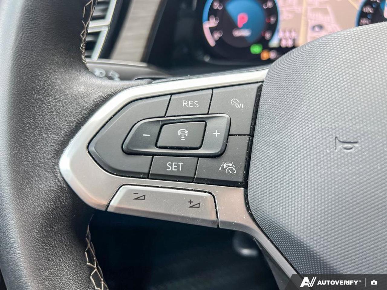2024 Volkswagen Atlas Highline   ONE OWNER   LEATHER Photo