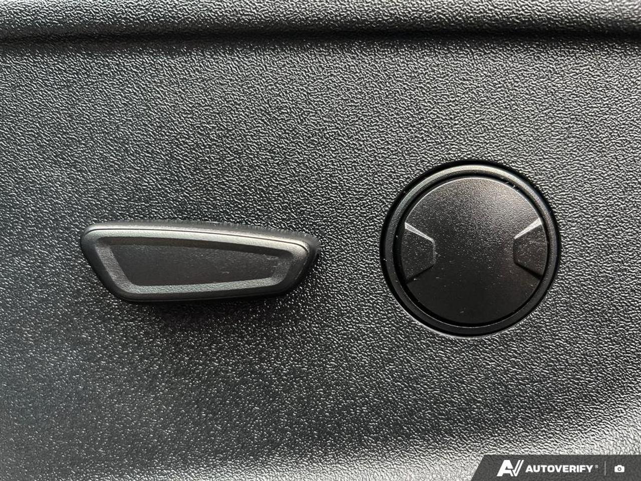 2025 Ford F-150 XLT   3.5L V6   CLASS IV TRAILER HITCH Photo