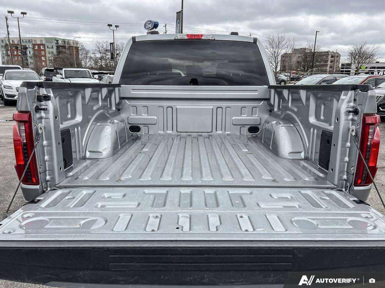 2025 Ford F-150 XLT      CLASS IV TRAILER HITCH Photo