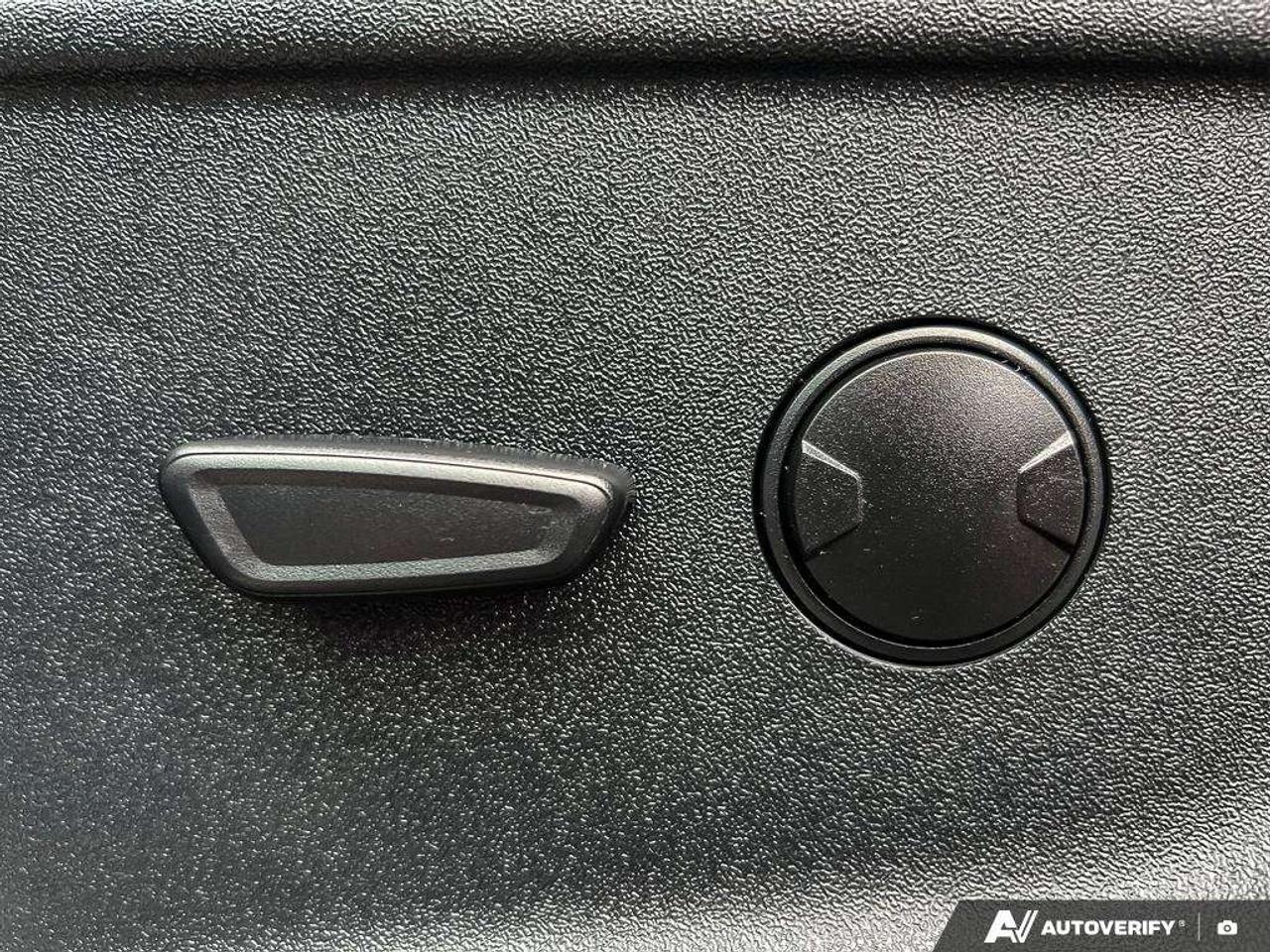 2025 Ford F-150 XLT      CLASS IV TRAILER HITCH Photo