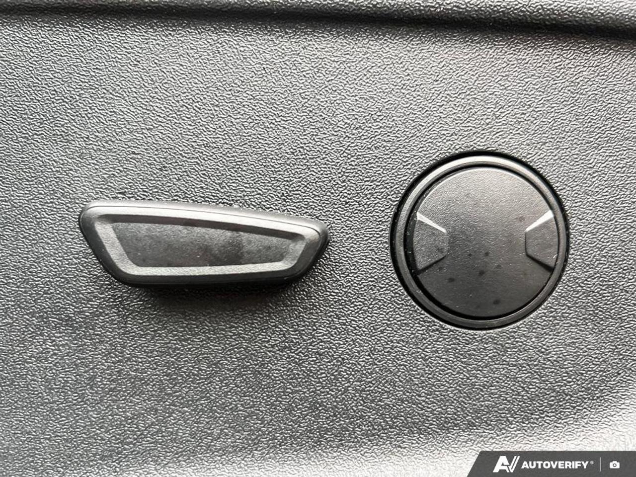 2025 Ford F-150 XLT   CLASS IV TRLR HITCH   REAR CAMERA Photo