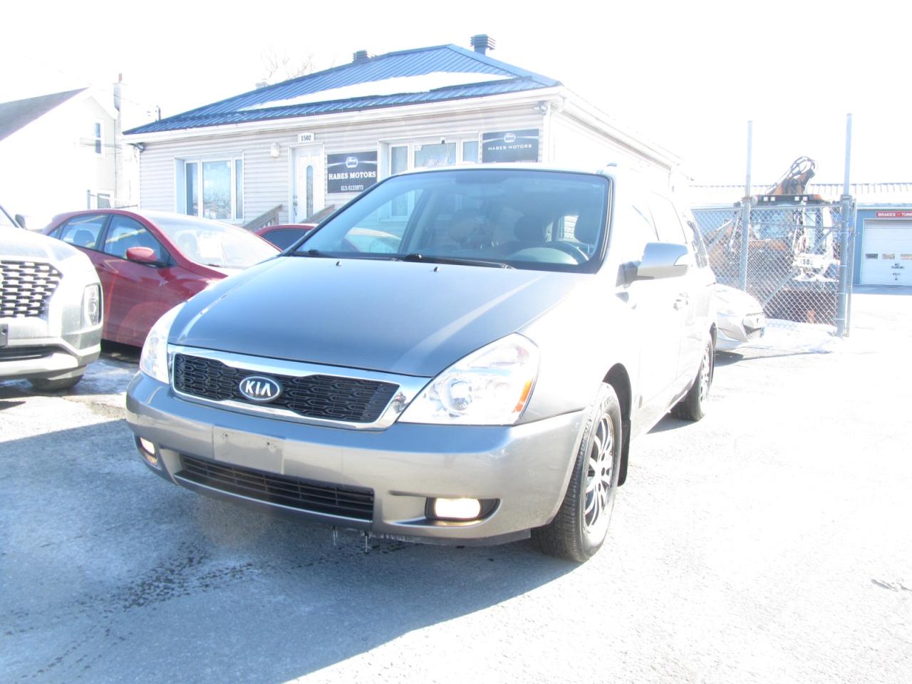 2011 Kia Sedona 4dr LWB EX Photo