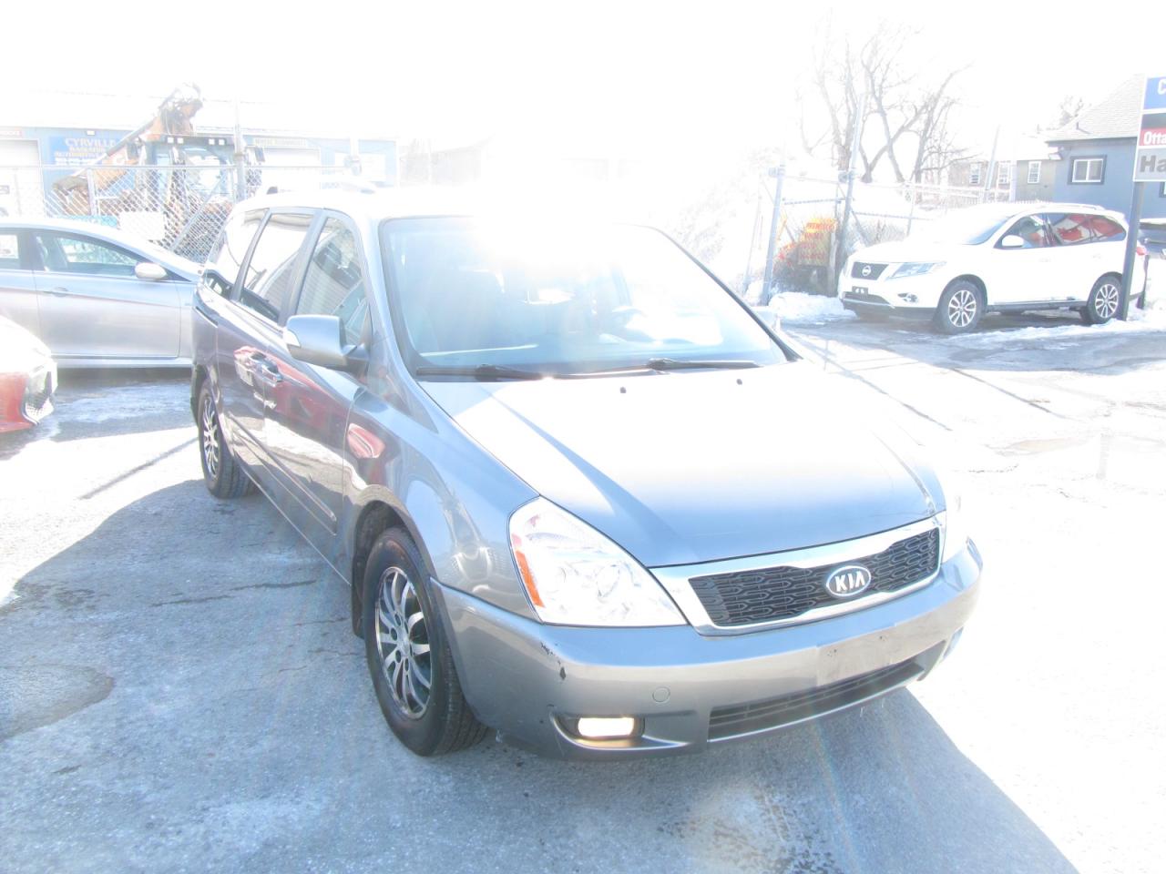 2011 Kia Sedona 4dr LWB EX Photo