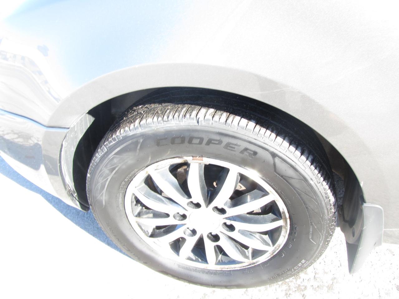 2011 Kia Sedona 4dr LWB EX Photo