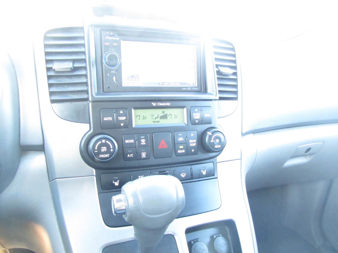 2011 Kia Sedona 4dr LWB EX Photo