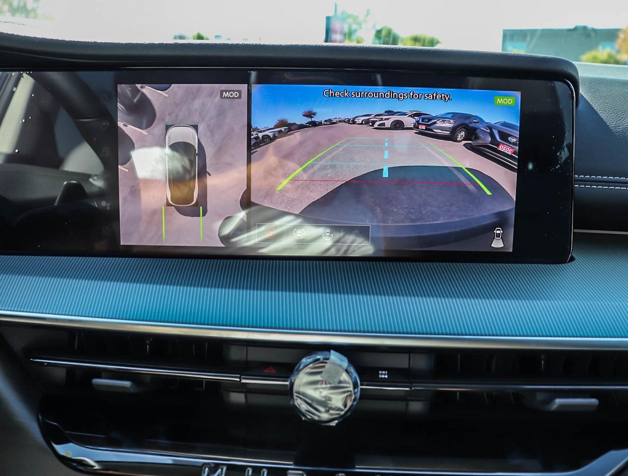 2025 Nissan Murano SL Photo