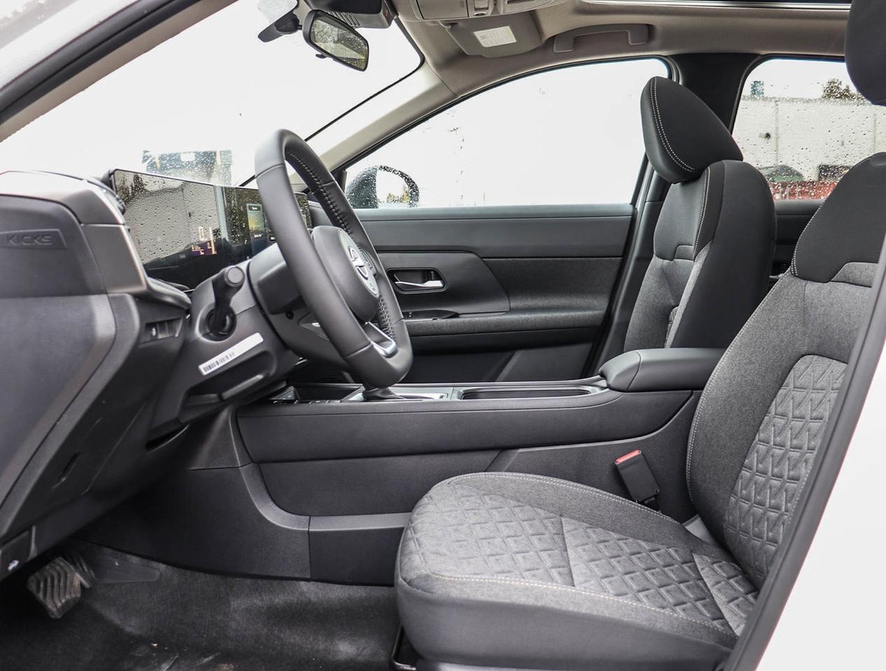 2026 Nissan Kicks SV PREMIUM AWD Photo