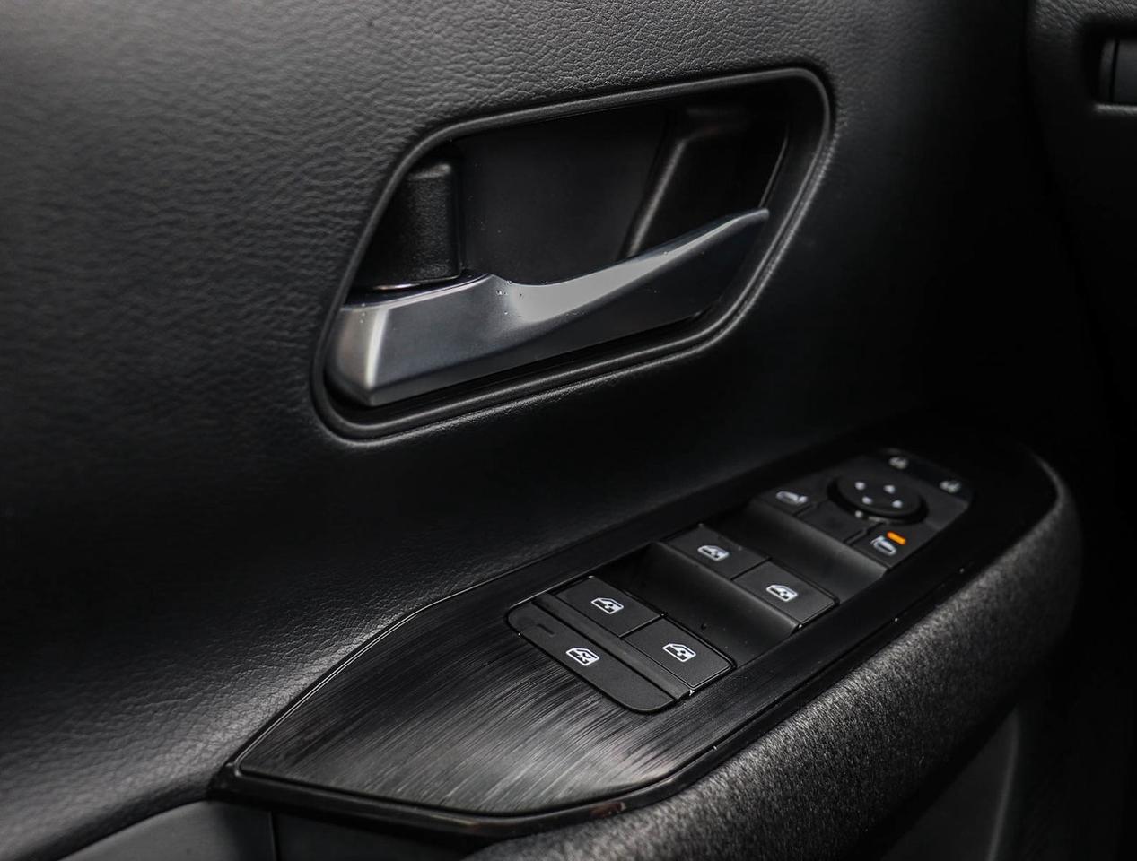 2026 Nissan Kicks SV PREMIUM AWD Photo