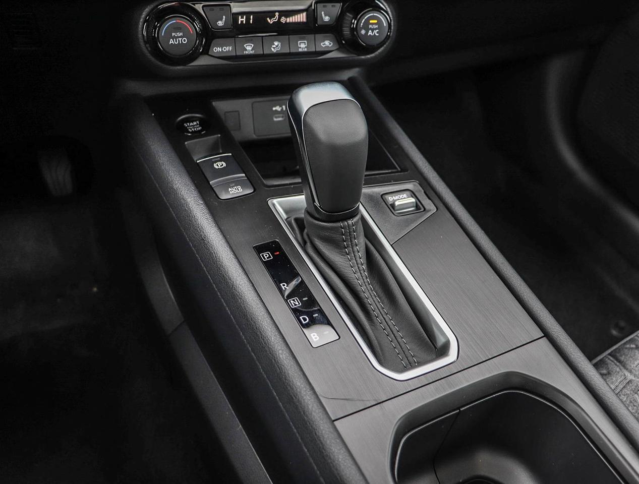 2026 Nissan Kicks SV PREMIUM AWD Photo