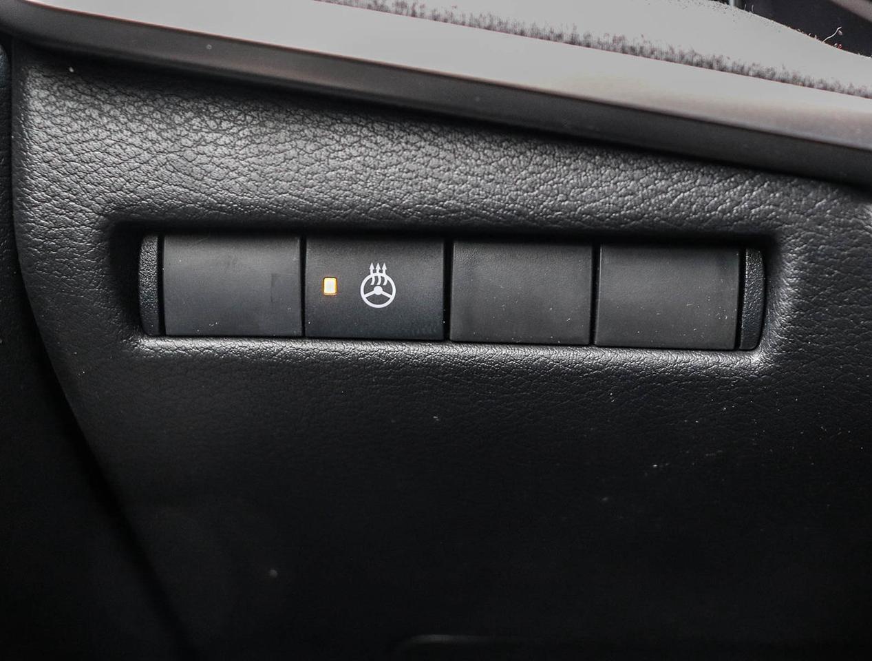 2026 Nissan Kicks SV PREMIUM AWD Photo