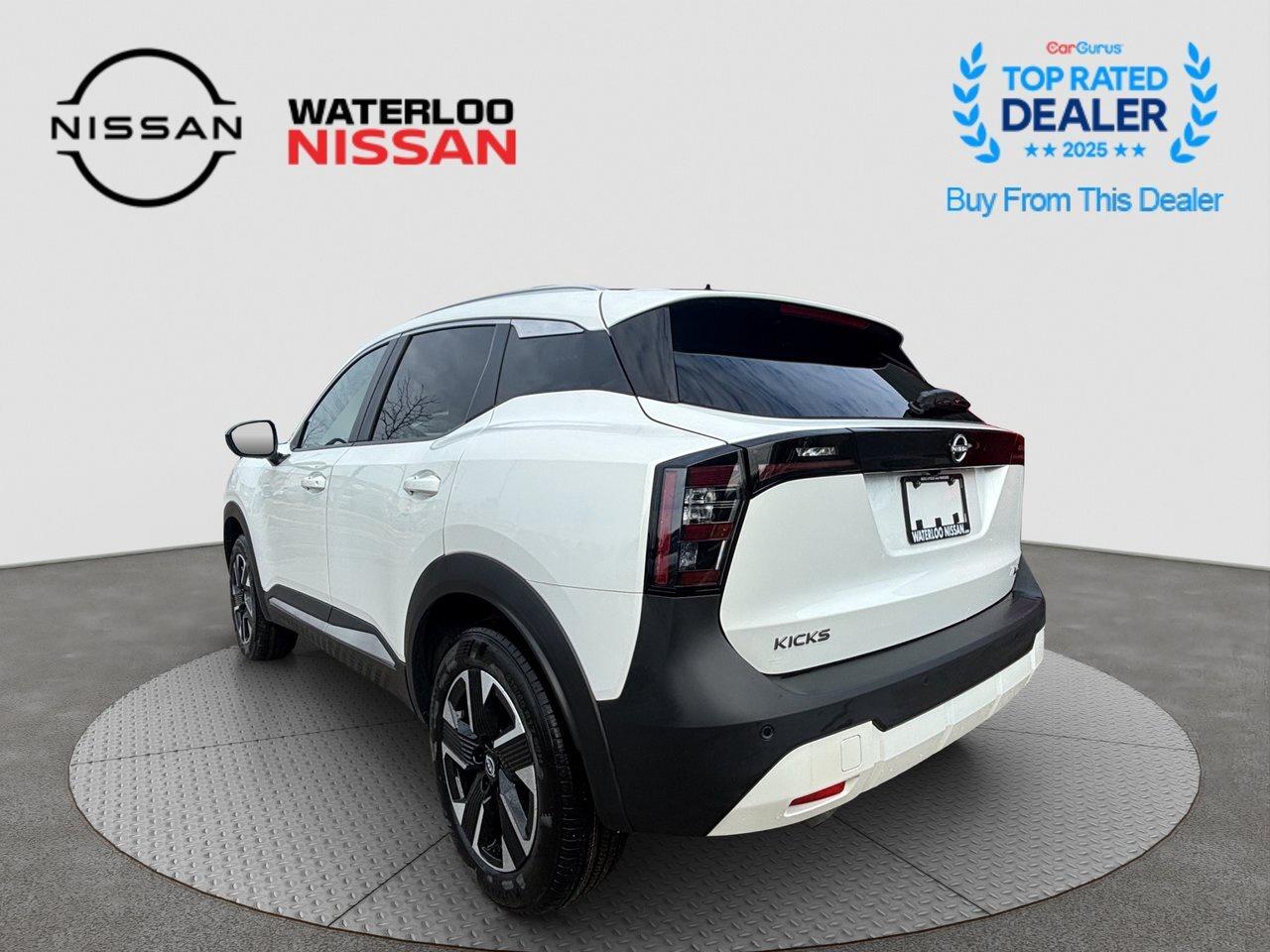 2026 Nissan Kicks SV PREMIUM AWD Photo2