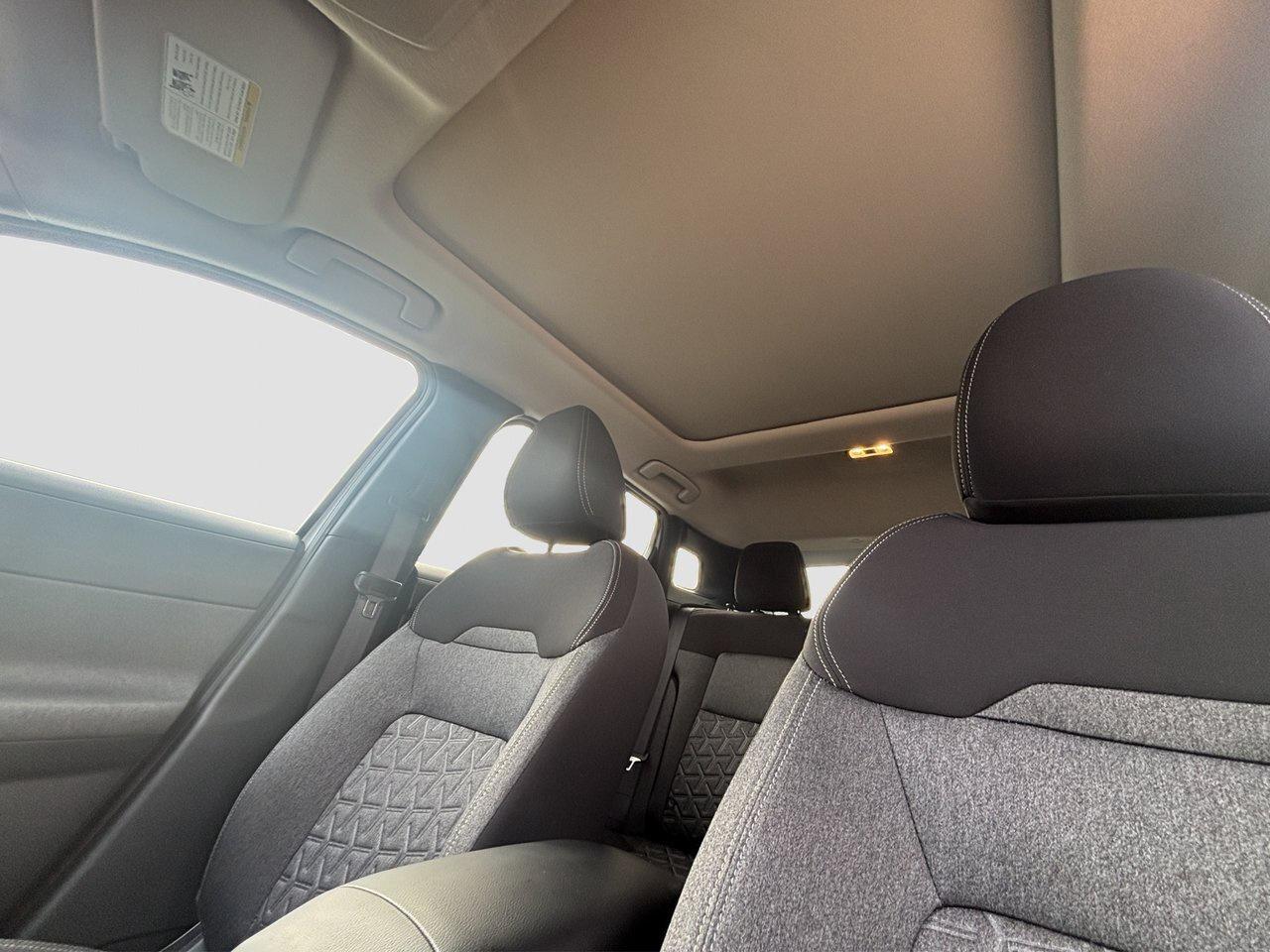 2026 Nissan Kicks SV PREMIUM AWD Photo