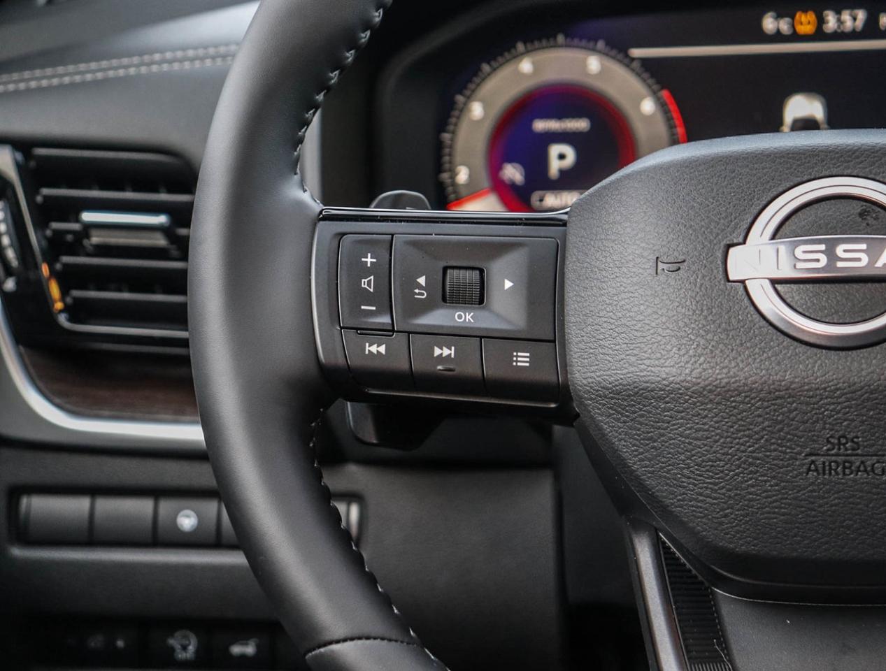 2026 Nissan Rogue Platinum Photo