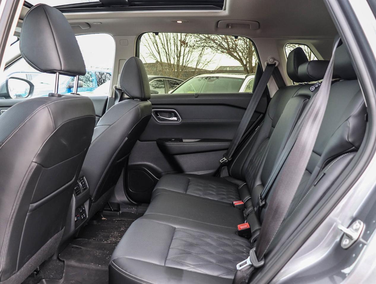 2026 Nissan Rogue Platinum Photo