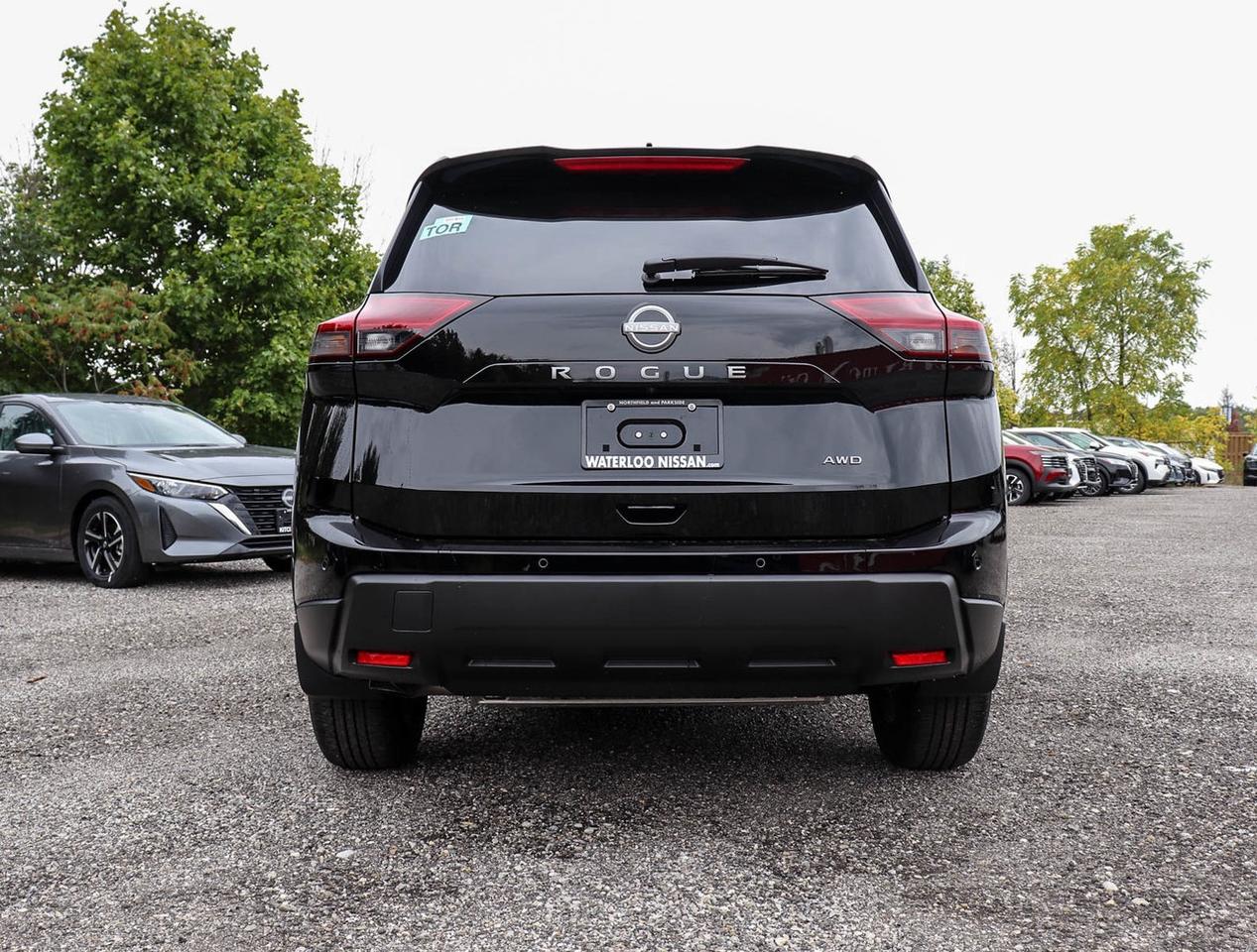 2026 Nissan Rogue S Photo3