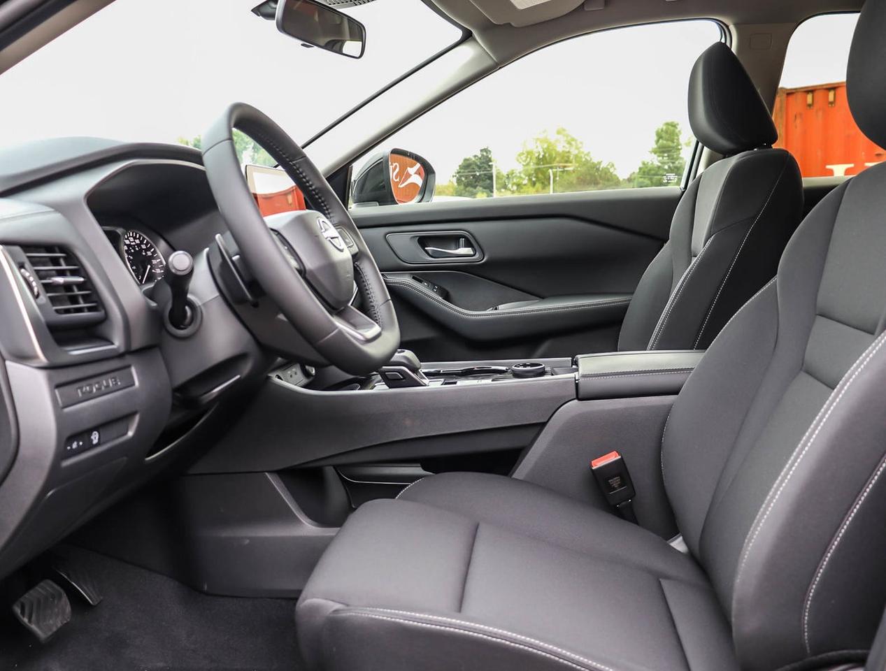 2026 Nissan Rogue S Photo