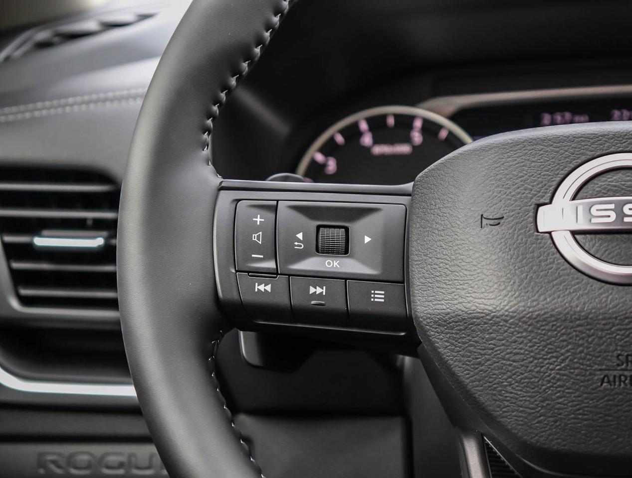 2026 Nissan Rogue S Photo