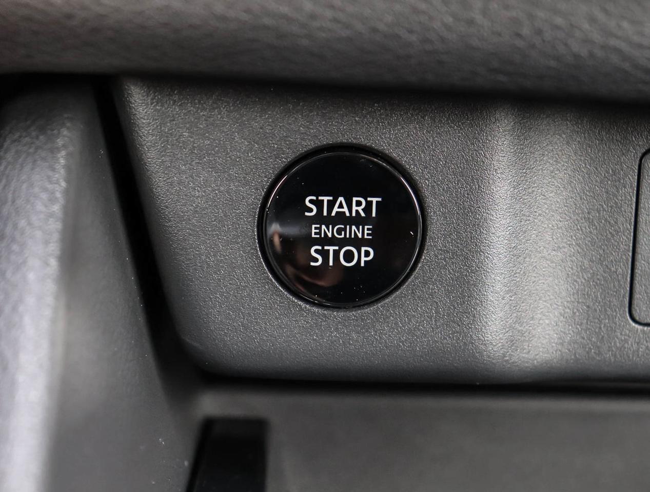 2026 Nissan Rogue S Photo