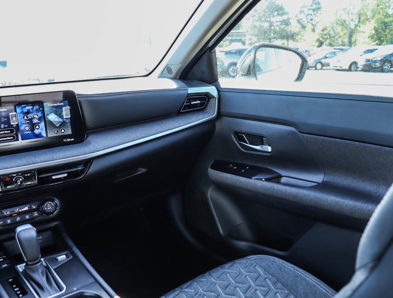 2026 Nissan Kicks SV PREMIUM AWD Photo